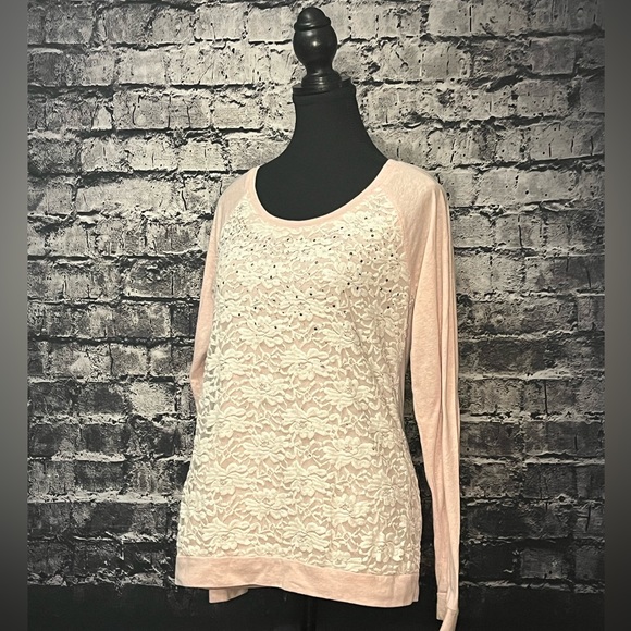 Revolution Sweater - Picture 2 of 6